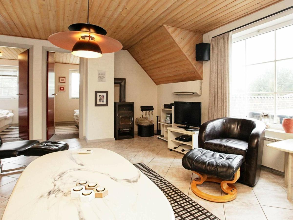 10 Person Holiday Home In Bl Vand Blåvand Szoba fotó