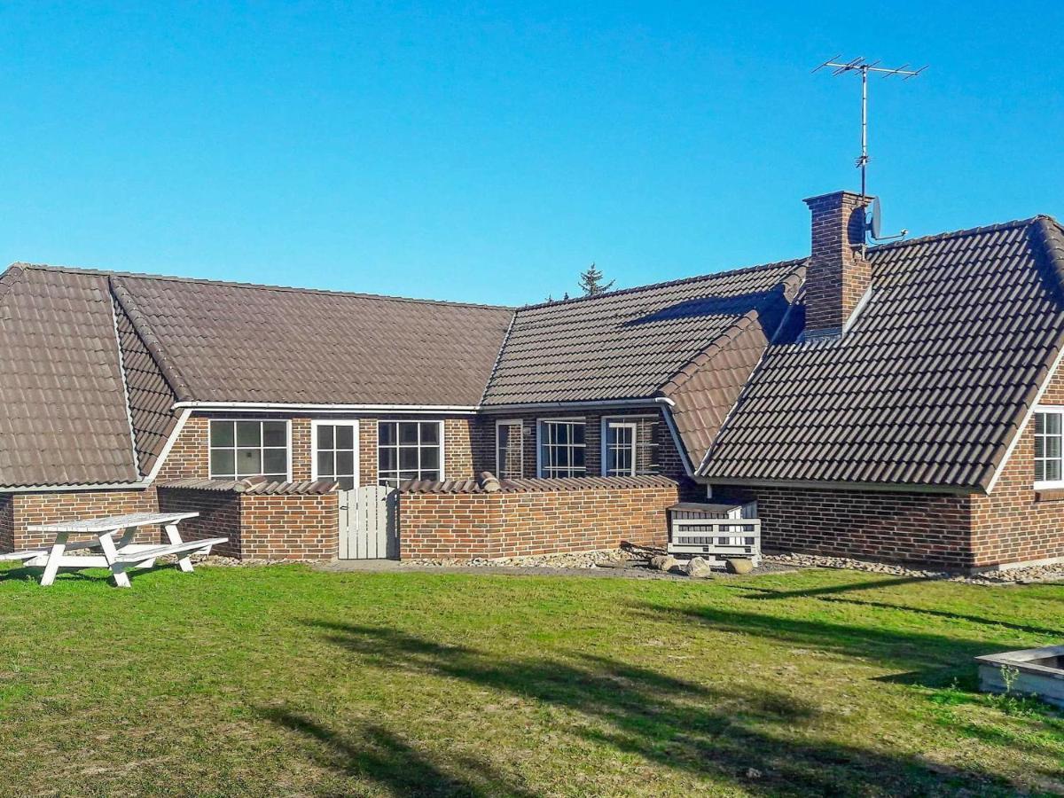 10 Person Holiday Home In Bl Vand Blåvand Kültér fotó