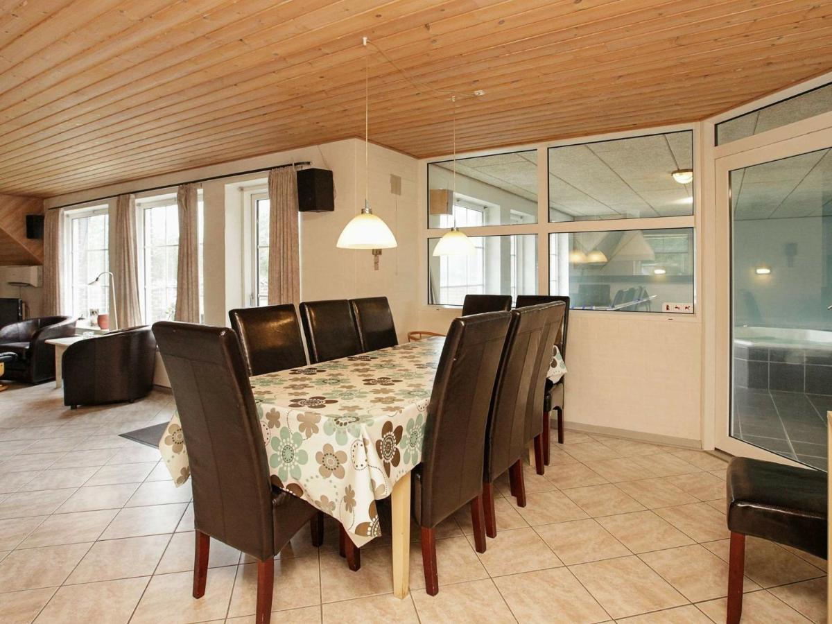 10 Person Holiday Home In Bl Vand Blåvand Kültér fotó