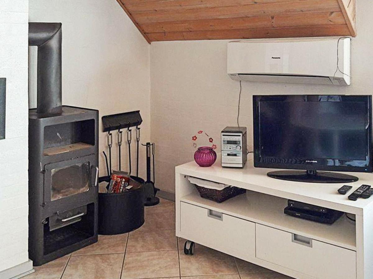 10 Person Holiday Home In Bl Vand Blåvand Kültér fotó