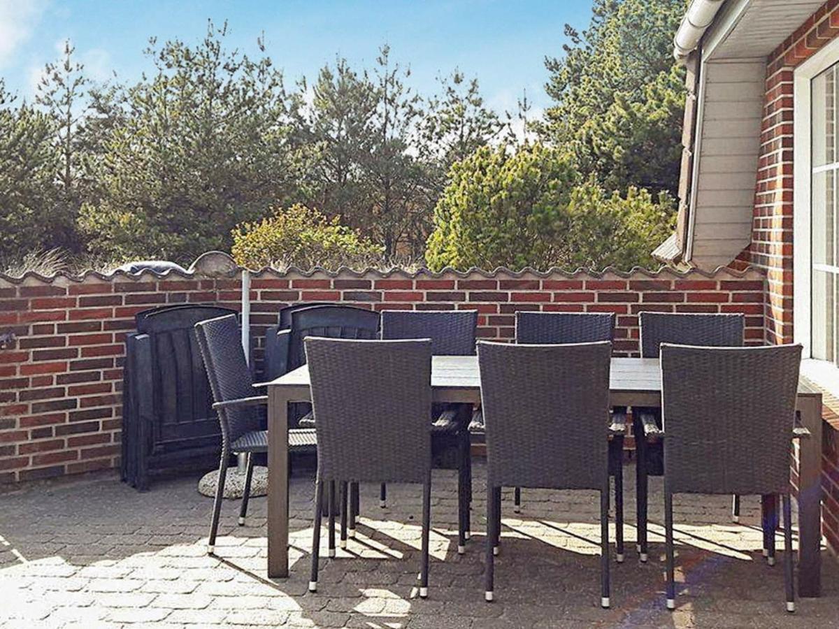 10 Person Holiday Home In Bl Vand Blåvand Kültér fotó